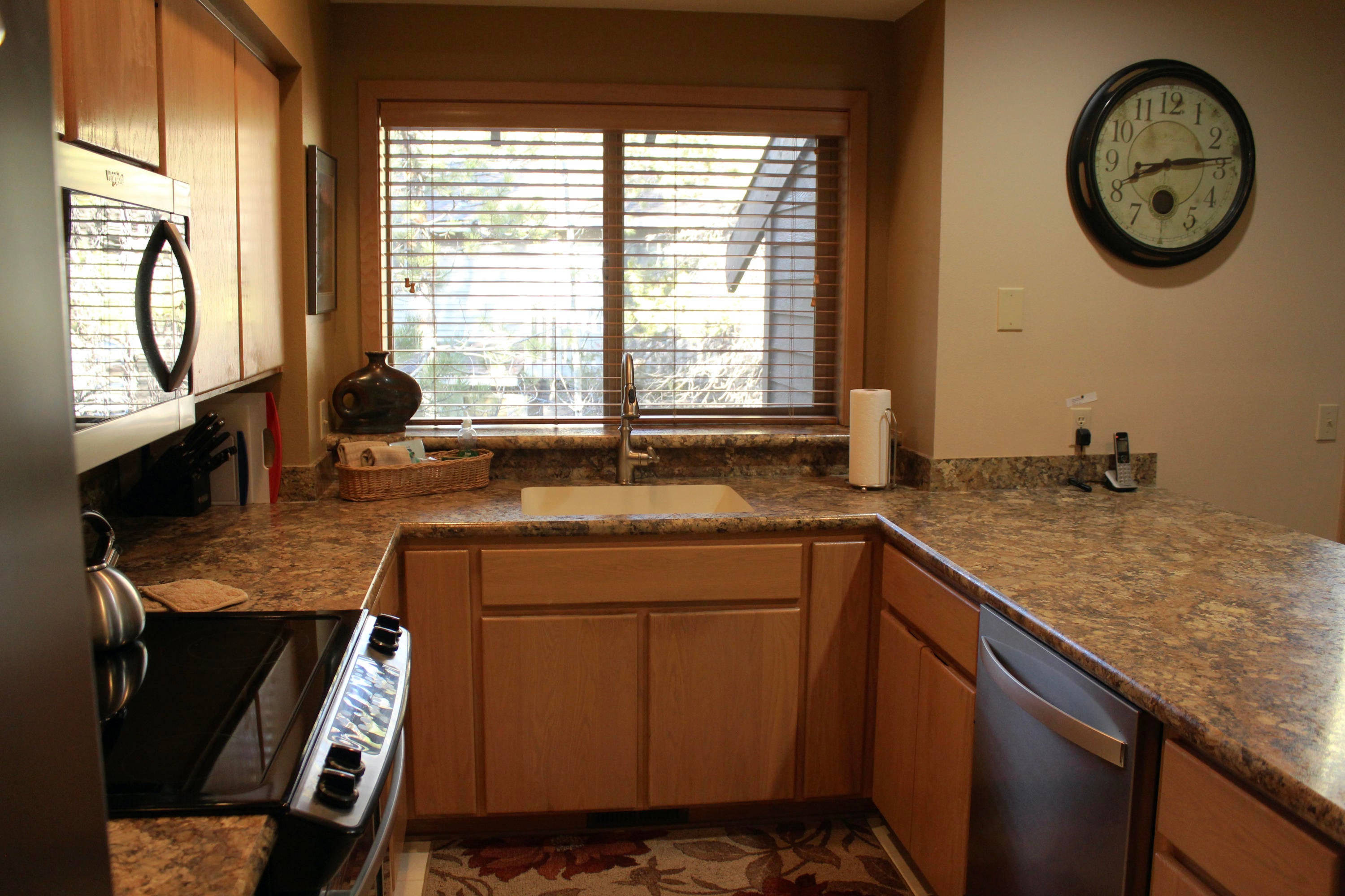 57395-40d1 Beaver Ridge Loop Sunriver, OR 97707 - Photo 7 of 21 7-Kit-R40
