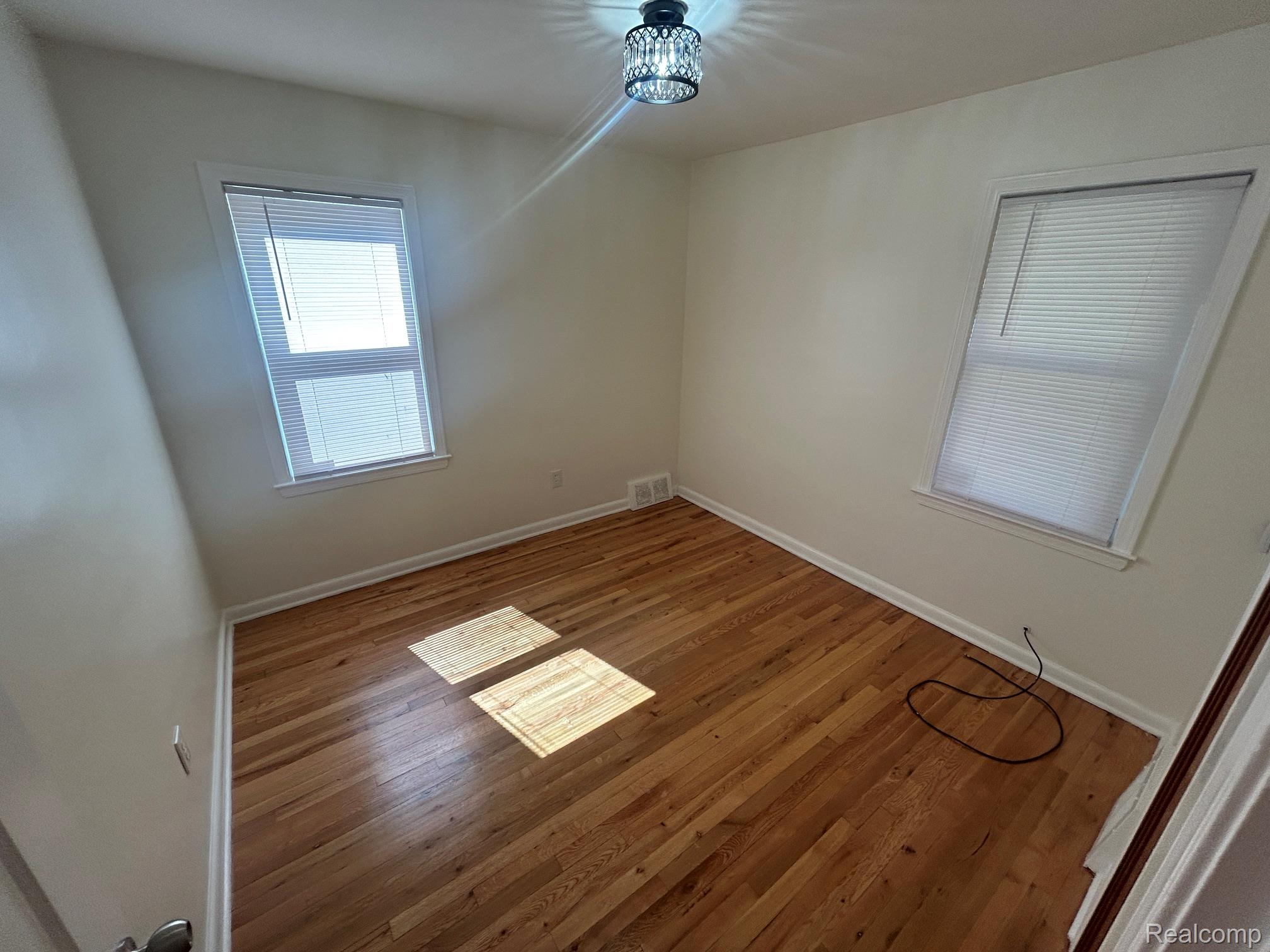 21970 Moross Road Grosse Pointe, MI 48236 - Photo 11 of 21 IMG_2593.JPG