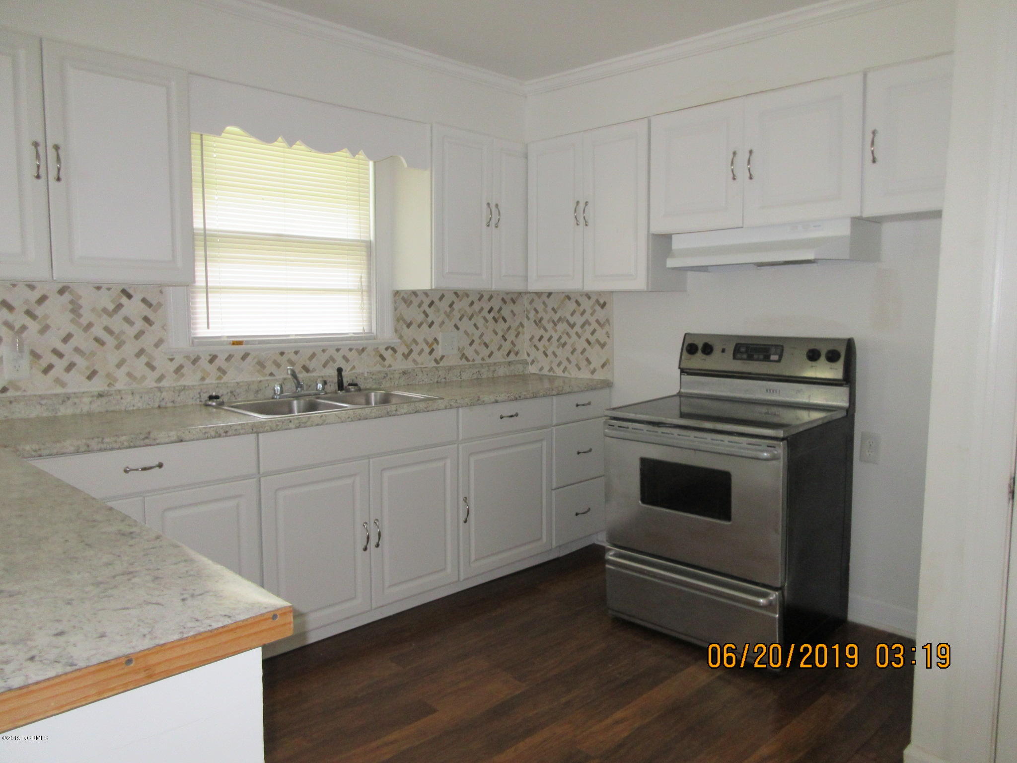 4216 Kent Road Wilson, NC 27893 - Photo 4 of 22 KENT AND LINDSAY 002