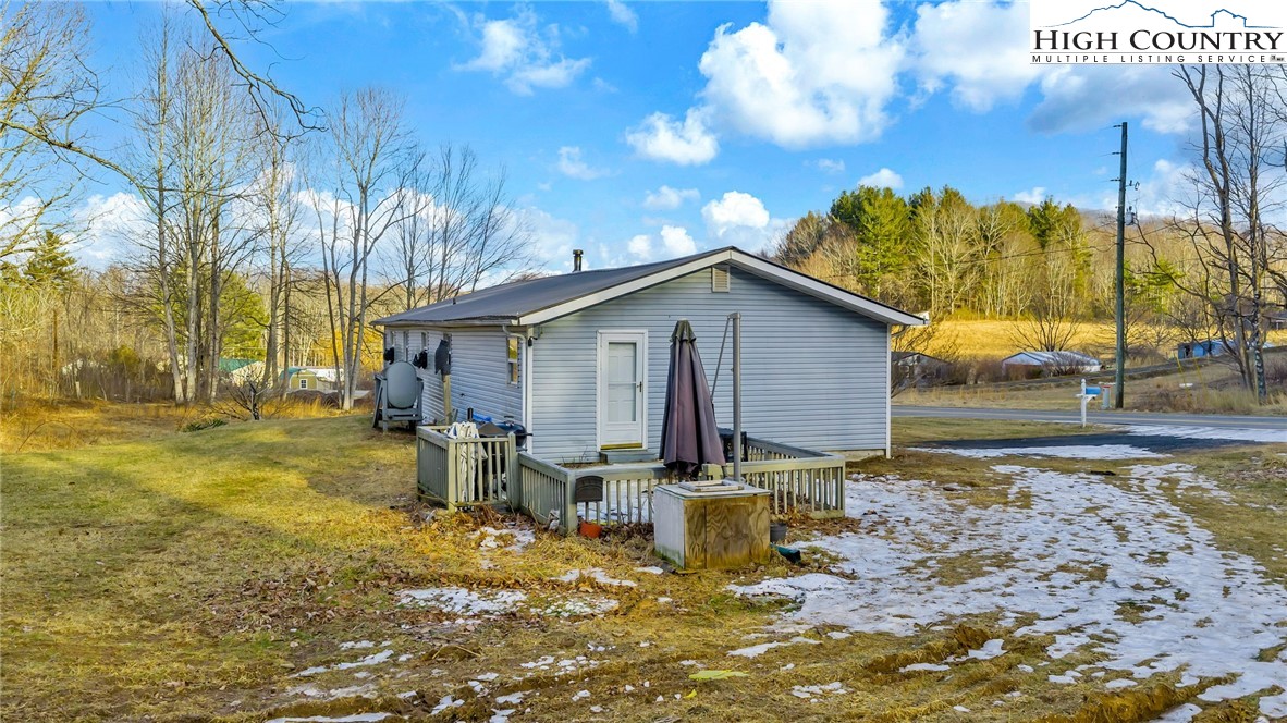 1653 Black Bear Inn Road West Jefferson, NC 28694 - Photo 25 of 31