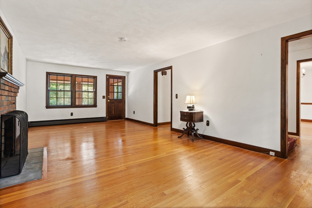 15 Reeves Road Bedford, MA 01730 - Photo 19 of 42 Gallery Image 19