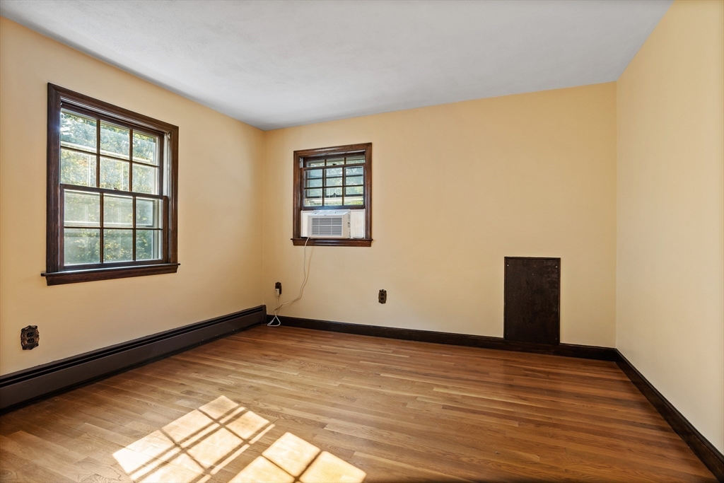 15 Reeves Road Bedford, MA 01730 - Photo 27 of 42 Gallery Image 27