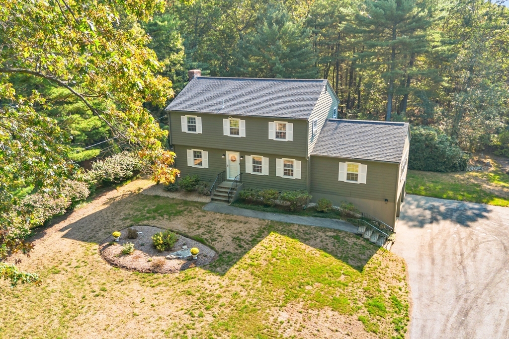 15 Reeves Road Bedford, MA 01730 - Photo 4 of 42 Gallery Image 4