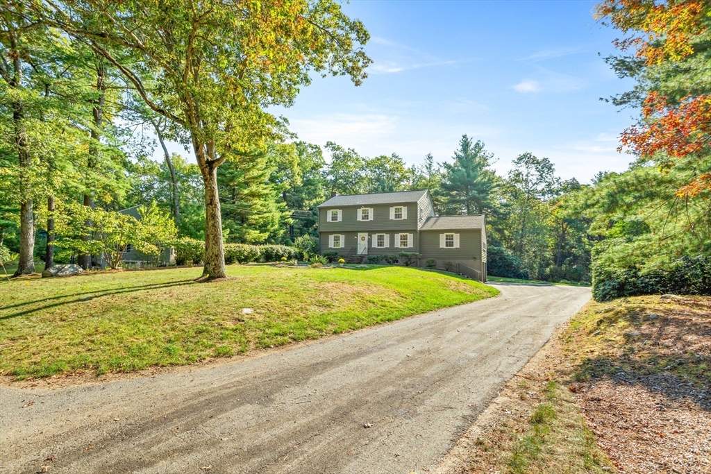 15 Reeves Road Bedford, MA 01730 - Photo 5 of 42 Gallery Image 5