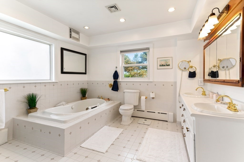 70 Galloupes Point Road Swampscott, MA 01907 - Photo 29 of 42