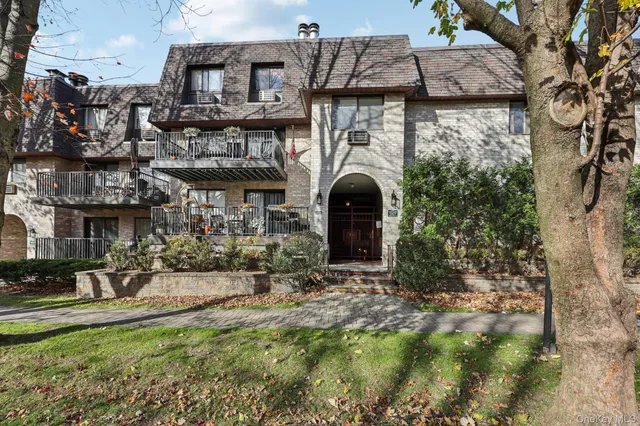 $534,900 | 107 North Broadway, Unit 113, White Plains, NY 10603