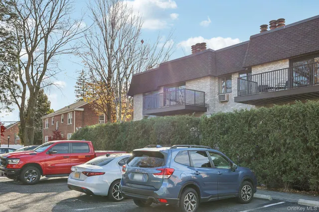 $534,900 | 107 North Broadway, Unit 113, White Plains, NY 10603