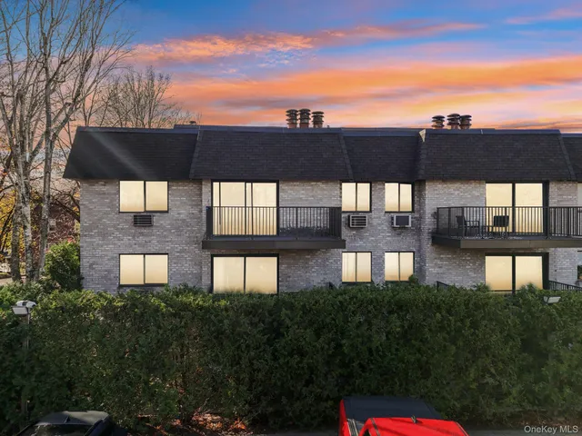 $534,900 | 107 North Broadway, Unit 113, White Plains, NY 10603