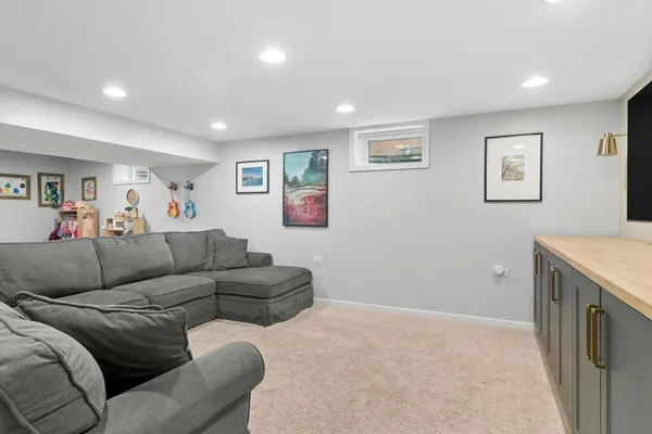 $665,000 | 775 Broadview Avenue, Highland Park, IL 60035