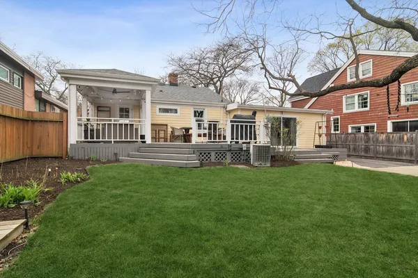 $665,000 | 775 Broadview Avenue, Highland Park, IL 60035