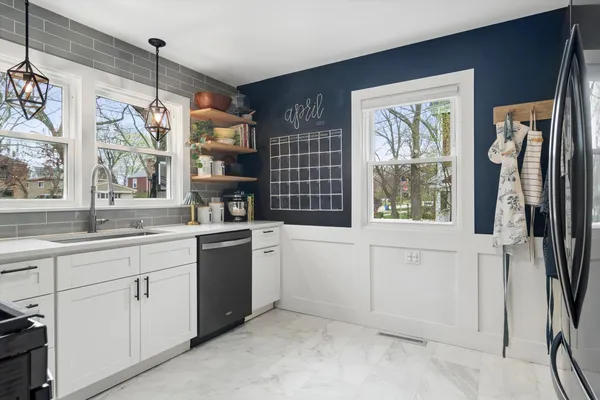 $665,000 | 775 Broadview Avenue, Highland Park, IL 60035
