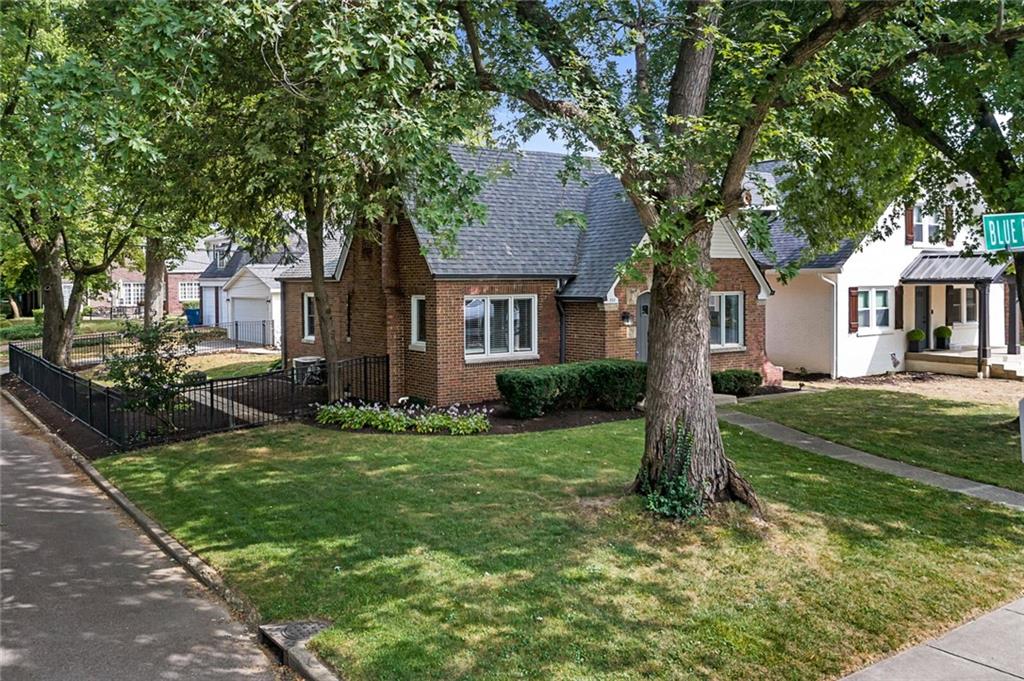 350 Blue Ridge Road Indianapolis, IN 46208 - Photo 3 of 29