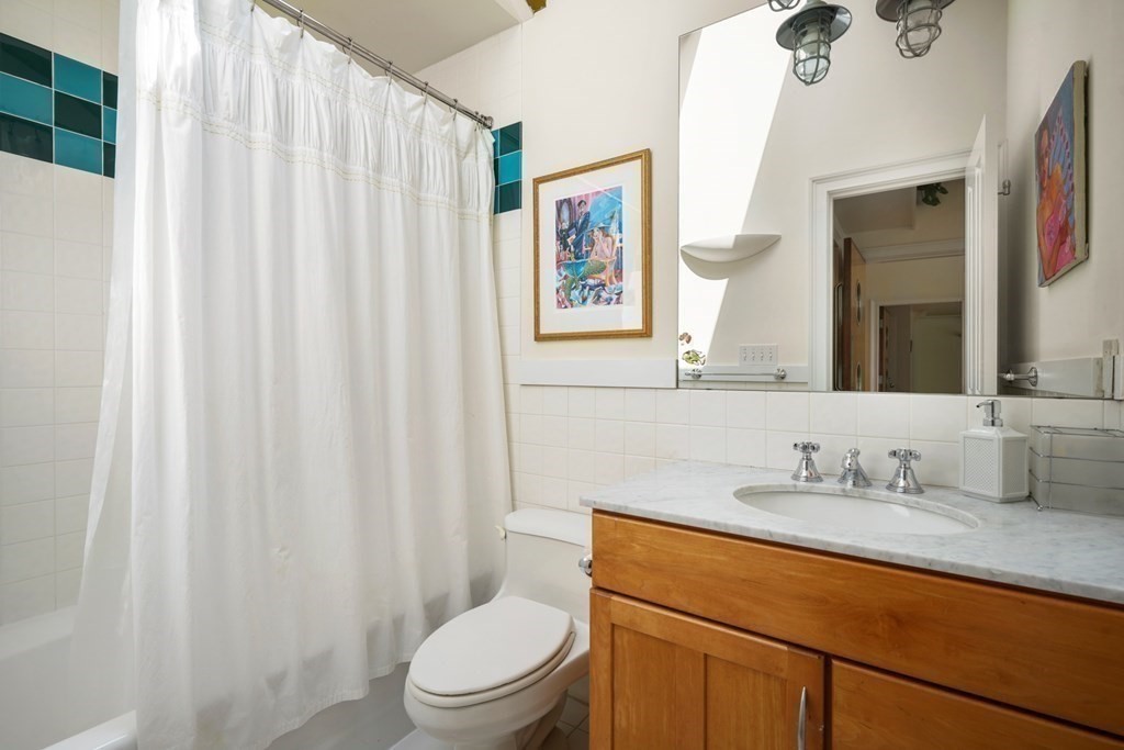 36 Lopez Avenue Cambridge, MA 02141 - Photo 17 of 42