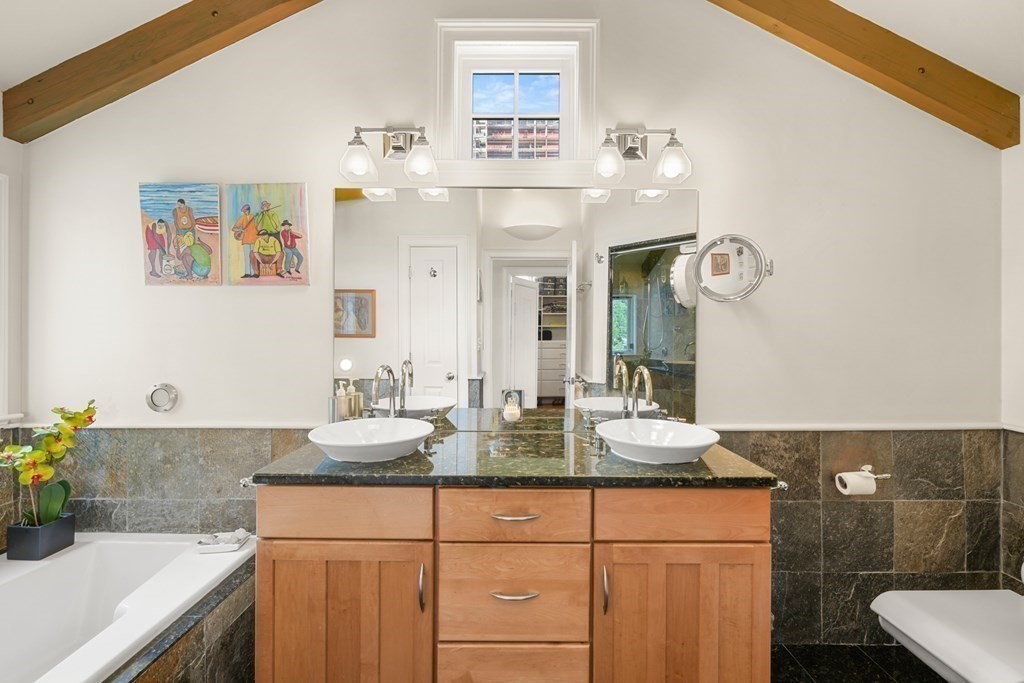 36 Lopez Avenue Cambridge, MA 02141 - Photo 24 of 42