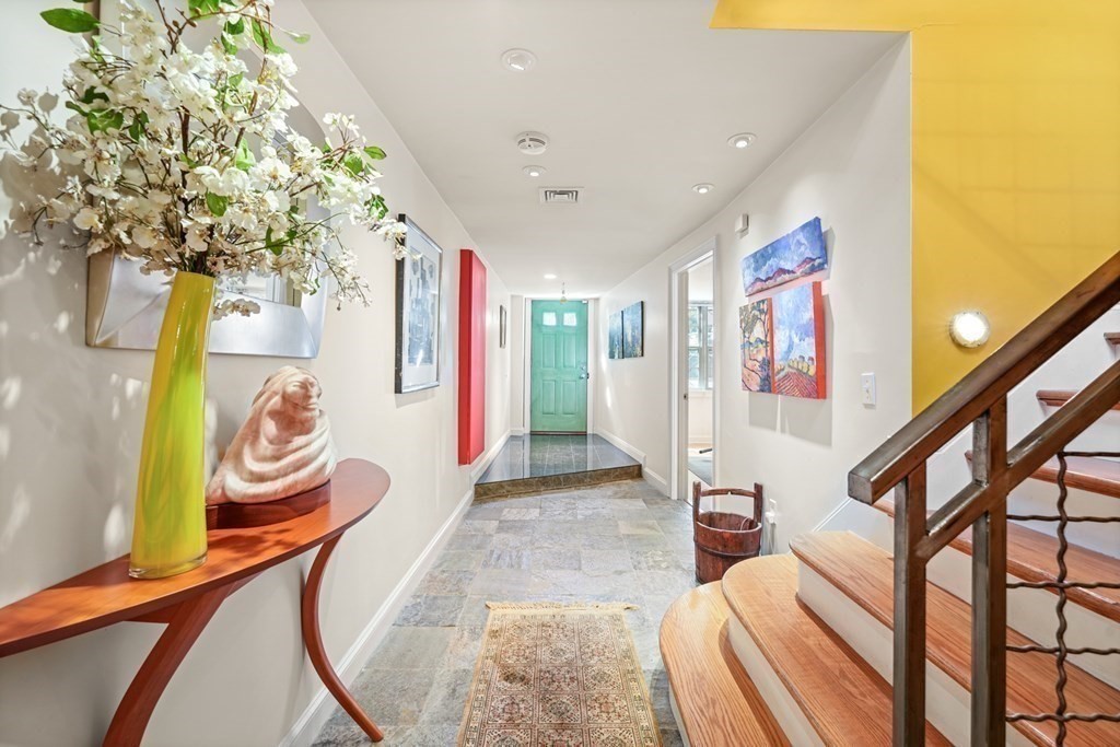 36 Lopez Avenue Cambridge, MA 02141 - Photo 33 of 42