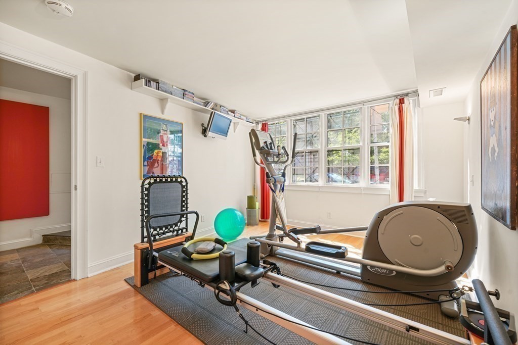 36 Lopez Avenue Cambridge, MA 02141 - Photo 34 of 42