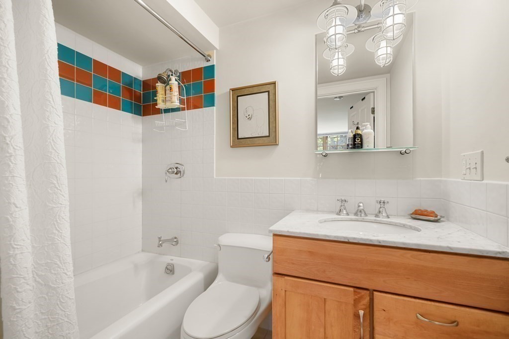 36 Lopez Avenue Cambridge, MA 02141 - Photo 35 of 42