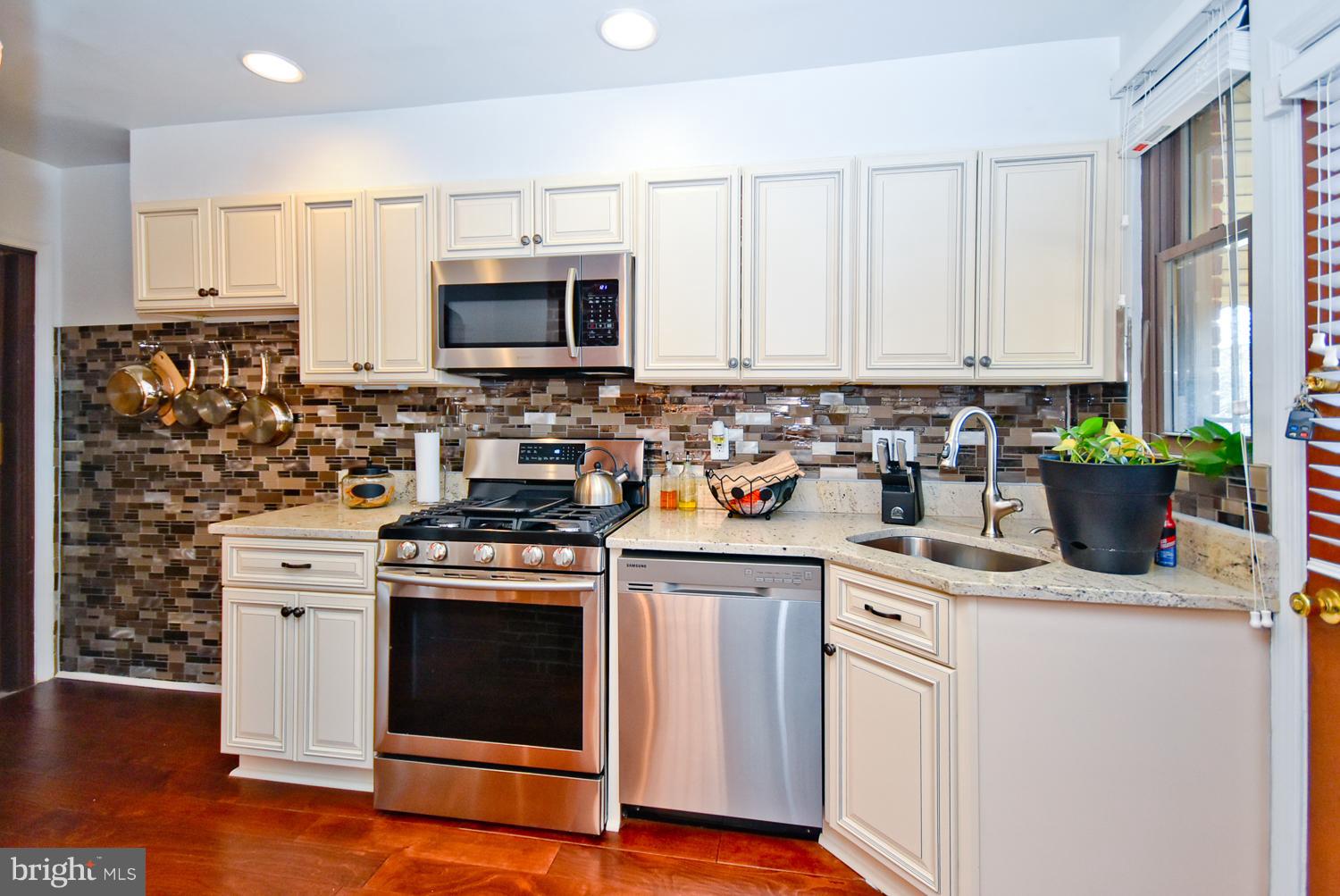 18 Anacostia Road Northeast Washington, DC 20019 - Photo 8 of 23 Kitchen