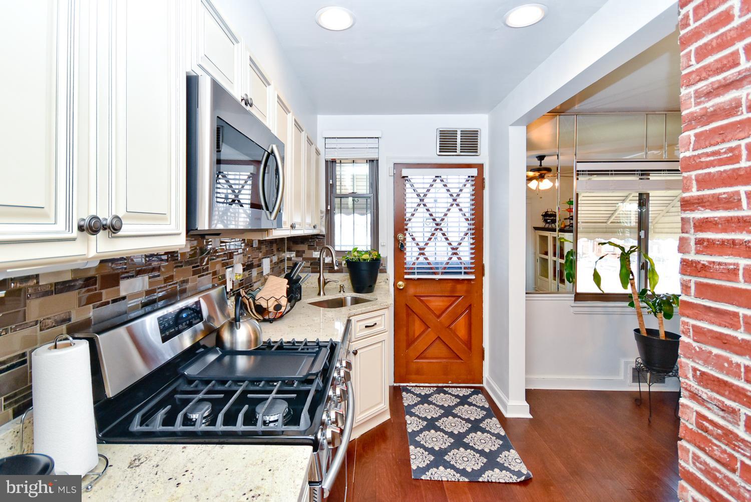 18 Anacostia Road Northeast Washington, DC 20019 - Photo 10 of 23 Kitchen