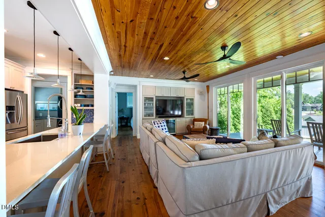 $1,450,000 | 117 North Stillwood Lane, Semora, NC 27343