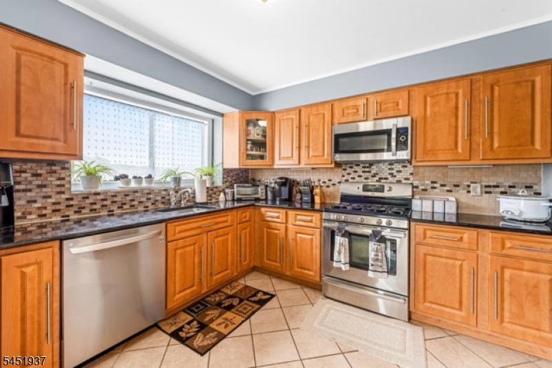93 Frogtown Road, Unit 93 Dover, NJ 07801 - Photo 8 of 21 Gallery Image 8