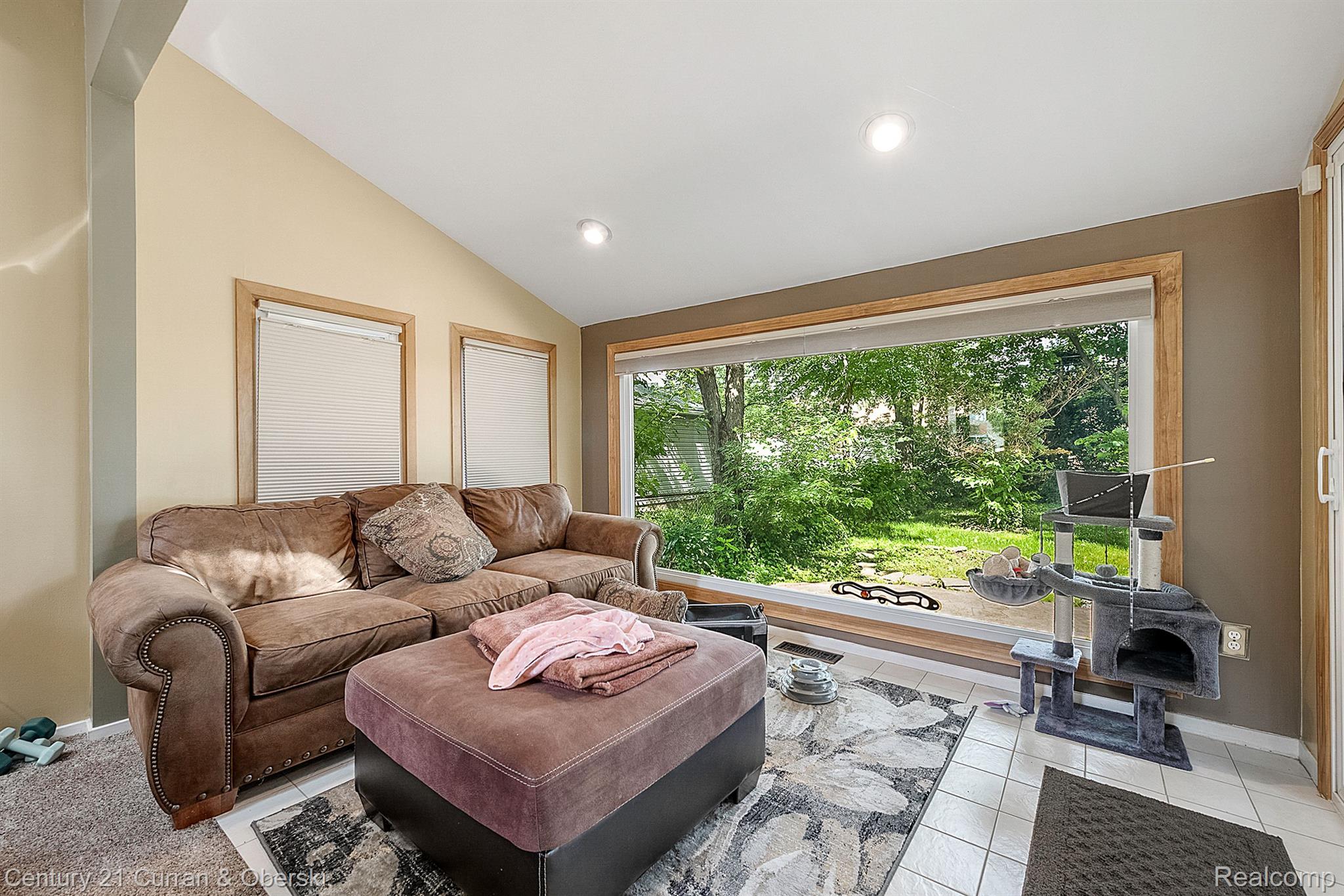 3401 Harding Street Dearborn, MI 48124 - Photo 9 of 24 Gallery Image 9