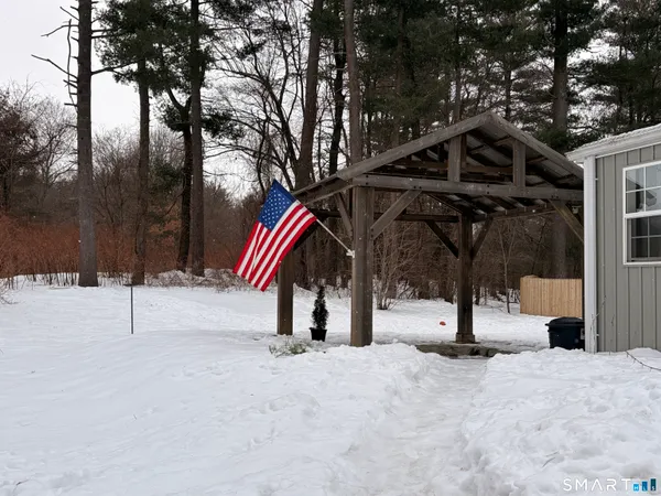 $2,450 | 104 Cottage Road, Enfield, CT 06082