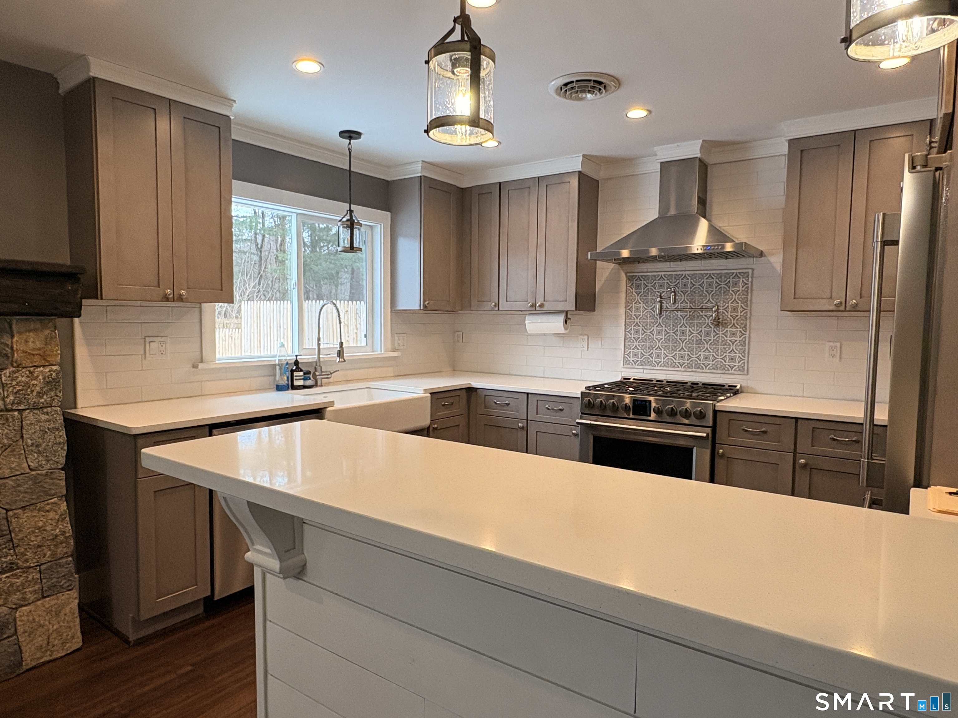 104 Cottage Road Enfield, CT 06082 - Photo 8 of 36