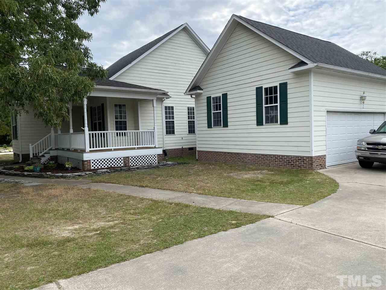 1008 Elmsleigh Way Fuquay-Varina, NC 27526 - Photo 1 of 3