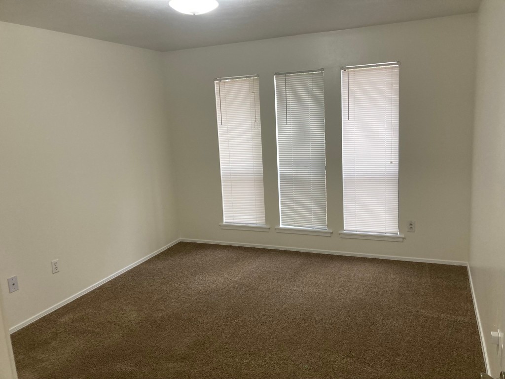 34 Green Bough Court The Woodlands, TX 77380 - Photo 16 of 22 Front spare bedroom