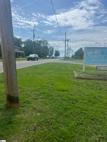 $159,000 | 600 North Main Street, Honea Path, SC 29654