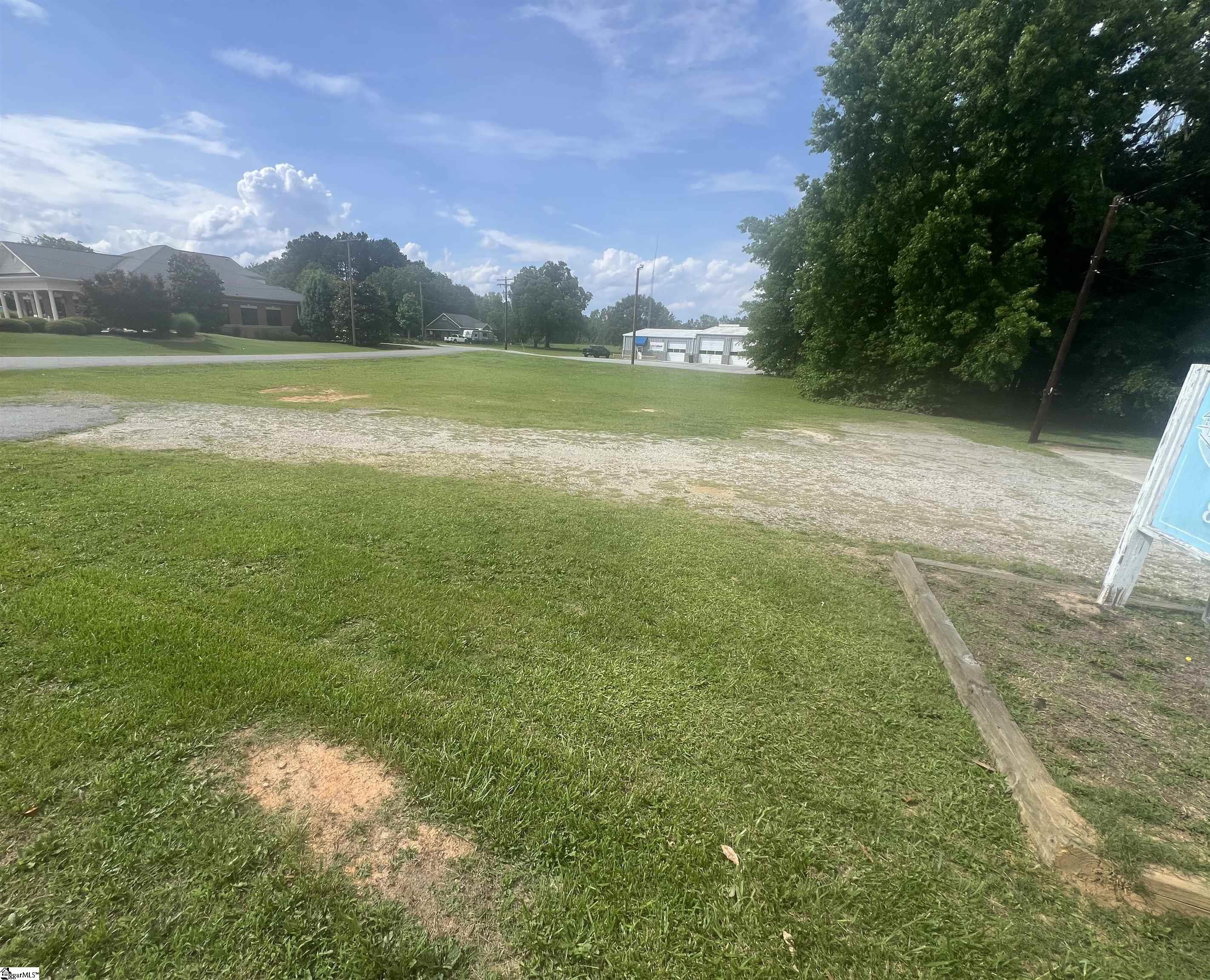 600 North Main Street Honea Path, SC 29654 - Photo 6 of 15