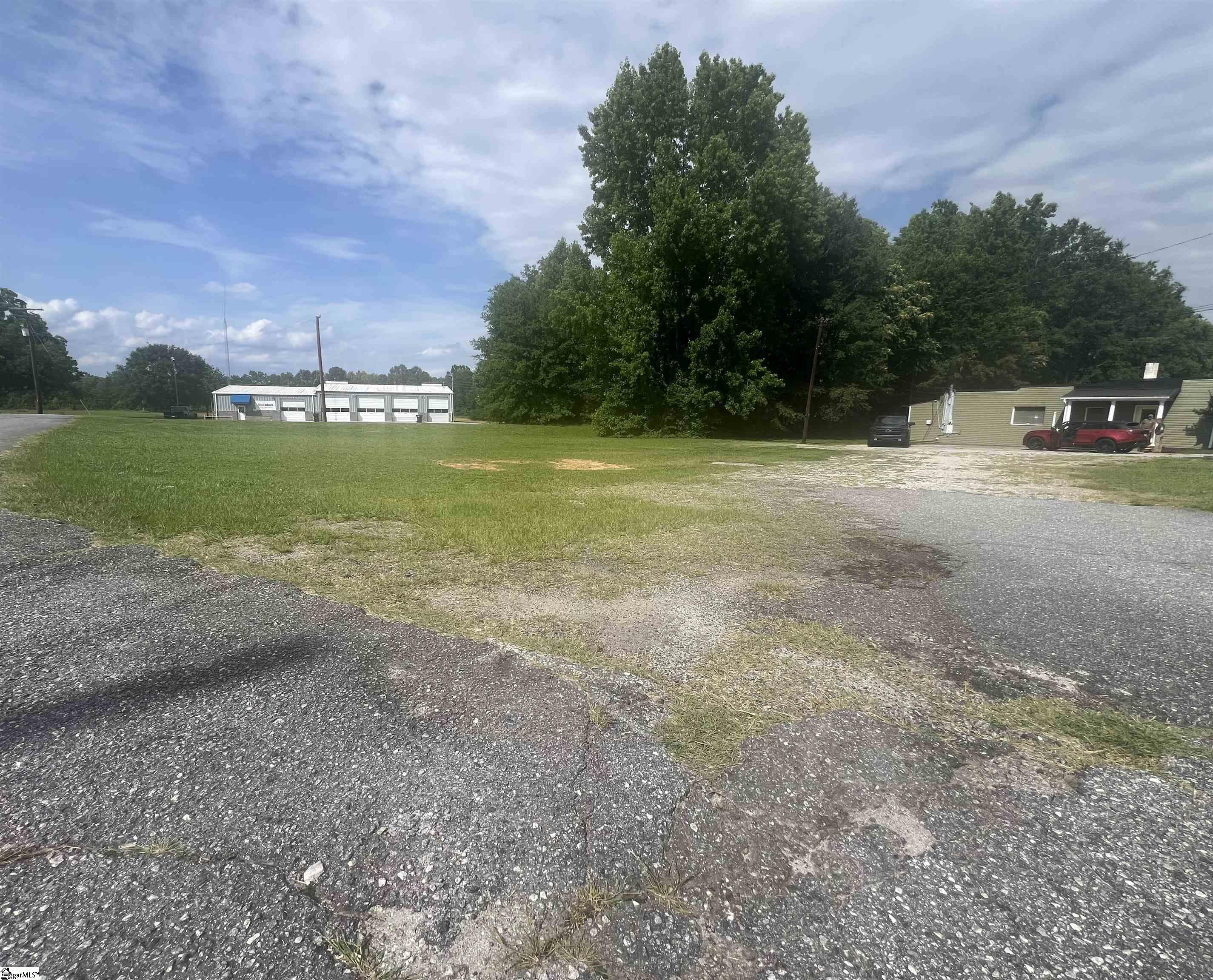 600 North Main Street Honea Path, SC 29654 - Photo 10 of 15