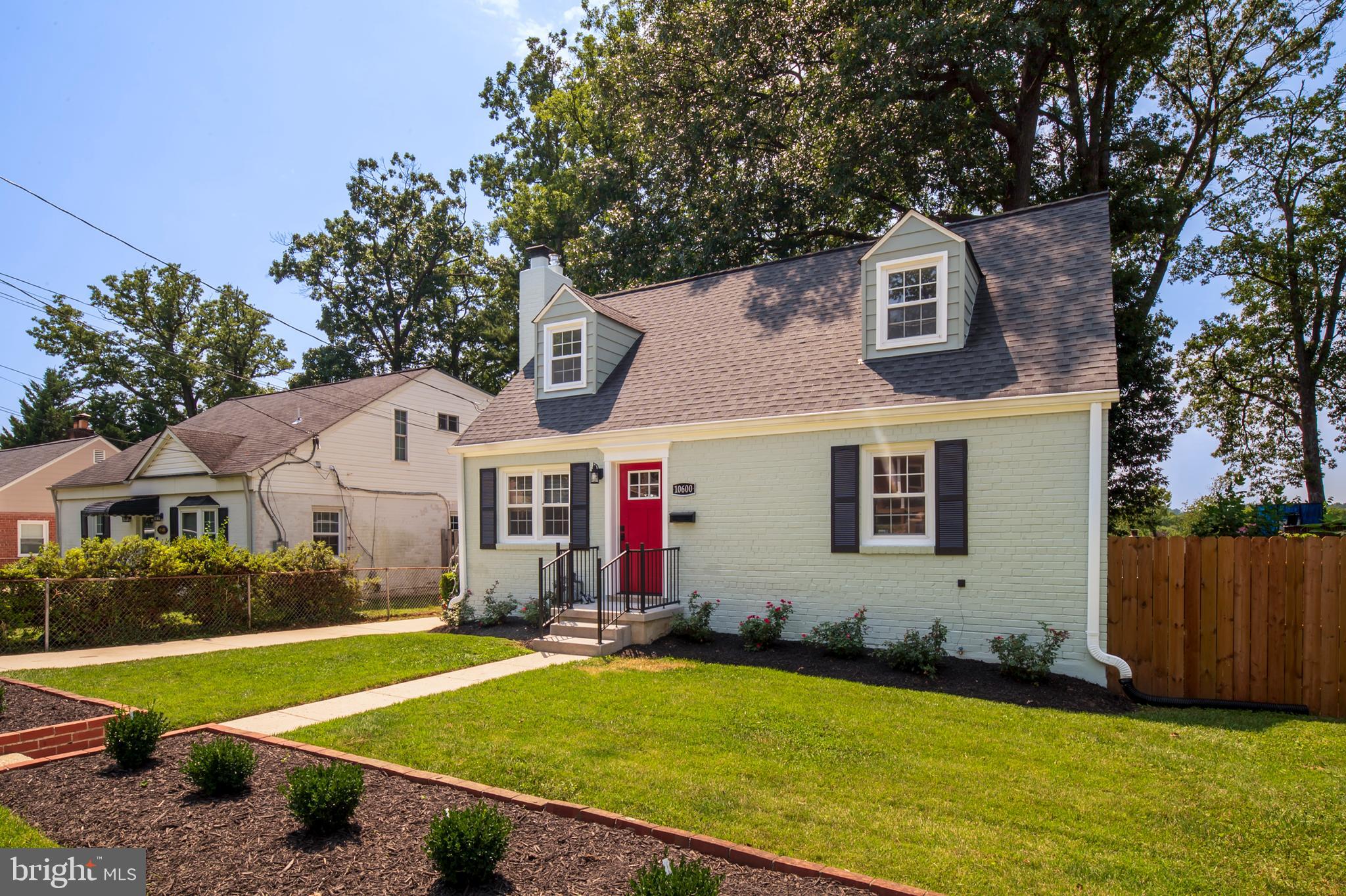 10600 Huntley Place Silver Spring, MD 20902 - Photo 2 of 37 Exterior Front