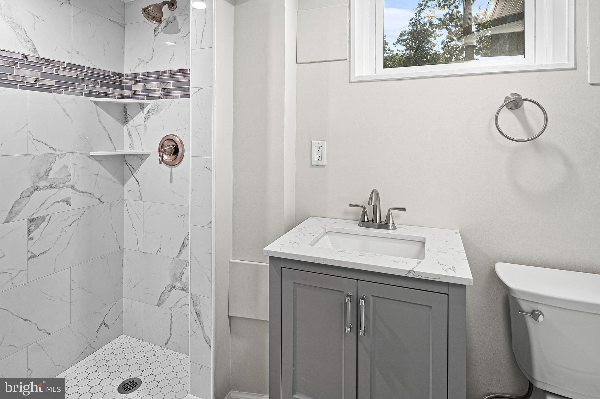 10600 Huntley Place Silver Spring, MD 20902 - Photo 25 of 37 Bathroom 2