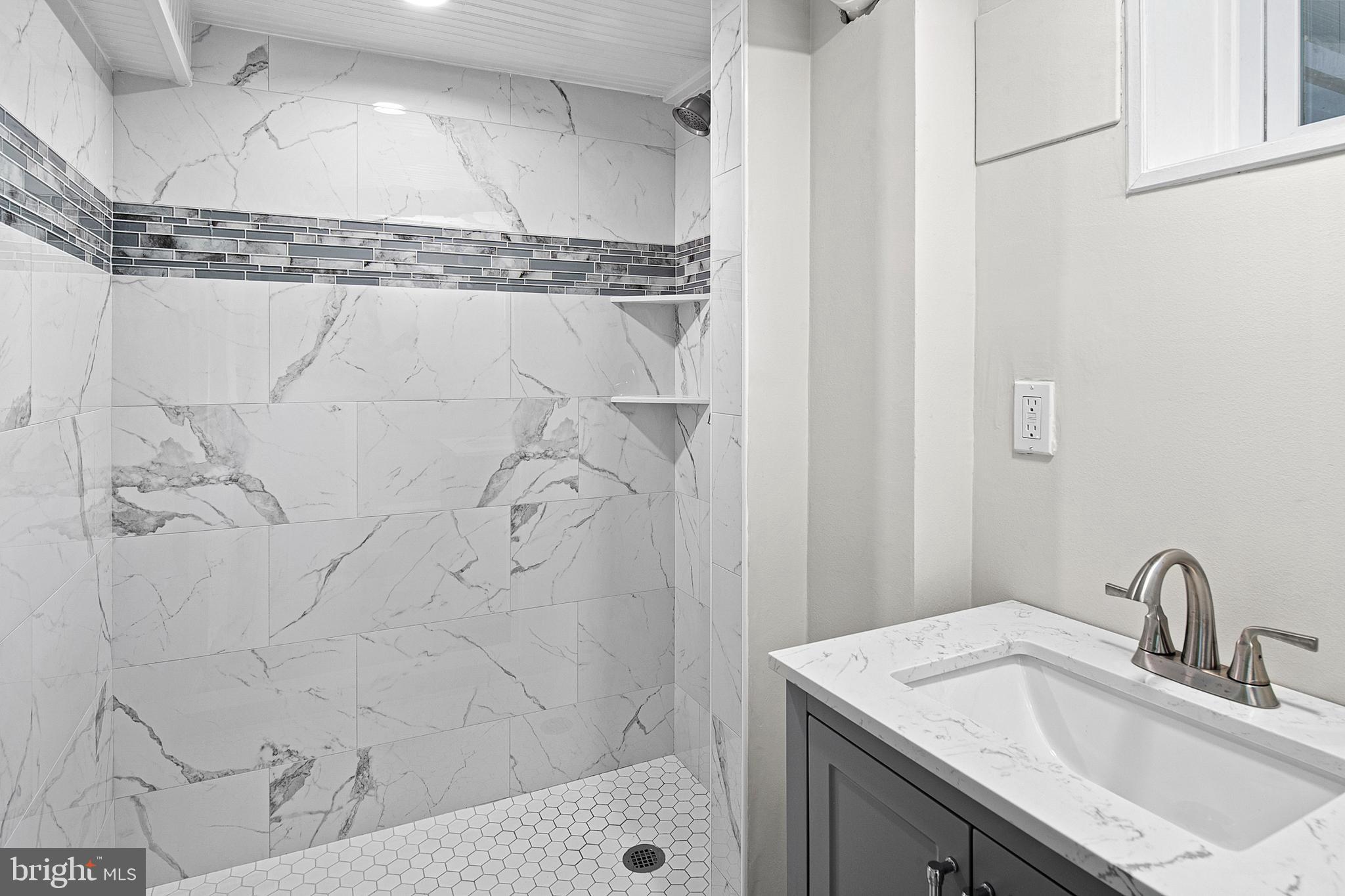 10600 Huntley Place Silver Spring, MD 20902 - Photo 26 of 37 Bathroom 2 (alt view)