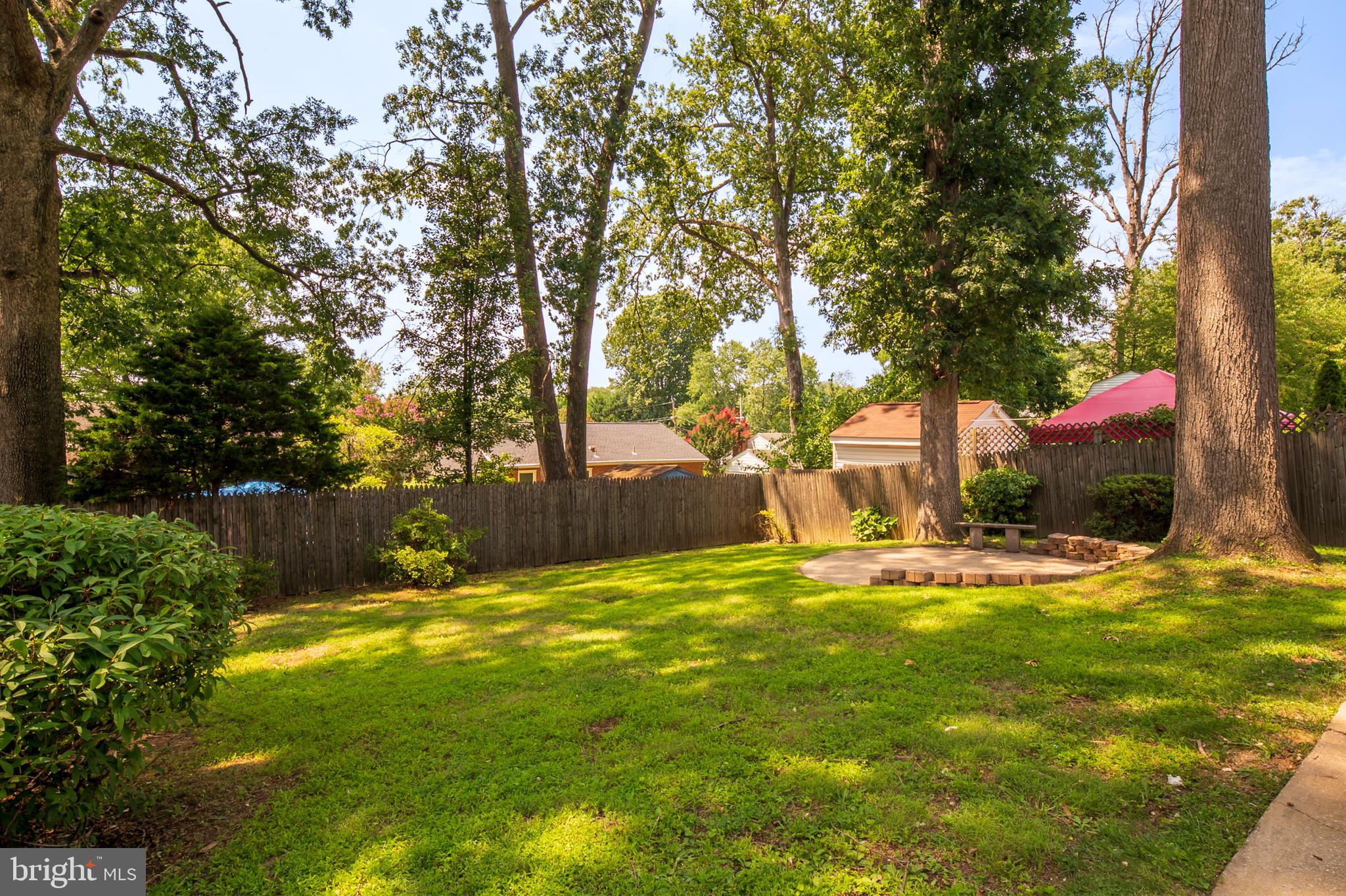 10600 Huntley Place Silver Spring, MD 20902 - Photo 28 of 37 Backyard