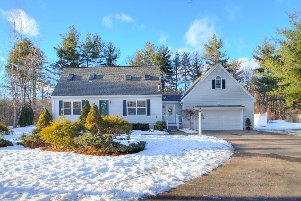 8 Wright Road Derry, NH 03038 - Photo 1 of 29