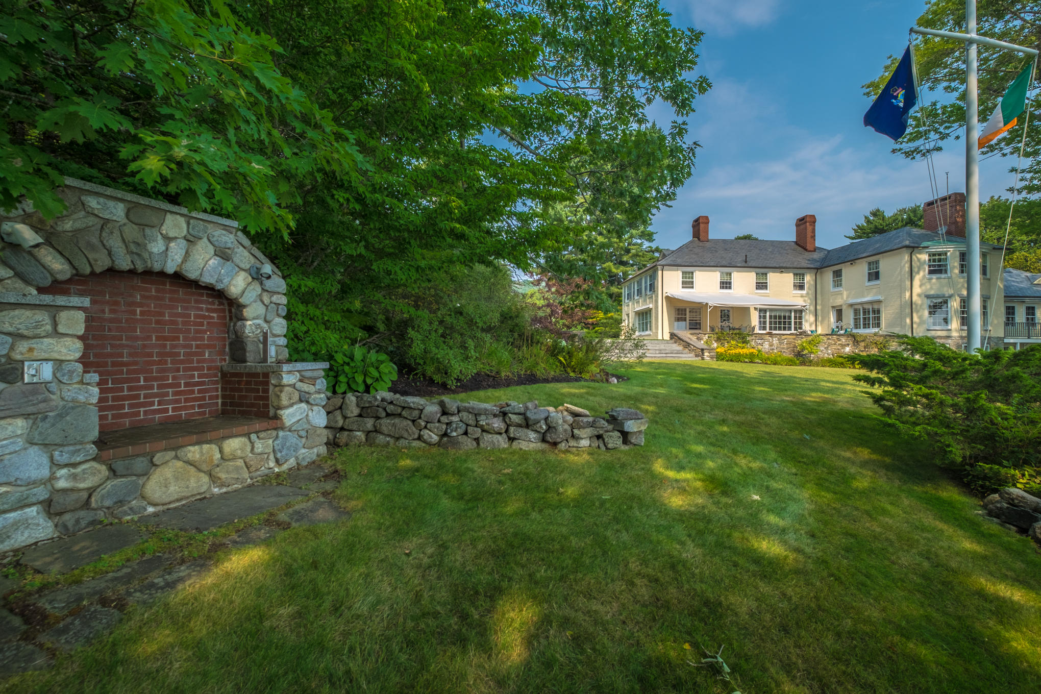 26 Harbor Road Camden, ME 04843 - Photo 2 of 44 2