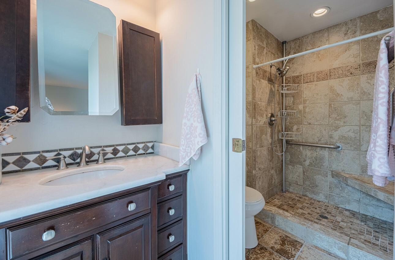 1676 Flores Street Seaside, CA 93955 - Photo 22 of 34