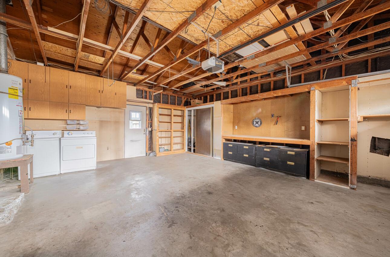 1676 Flores Street Seaside, CA 93955 - Photo 32 of 34