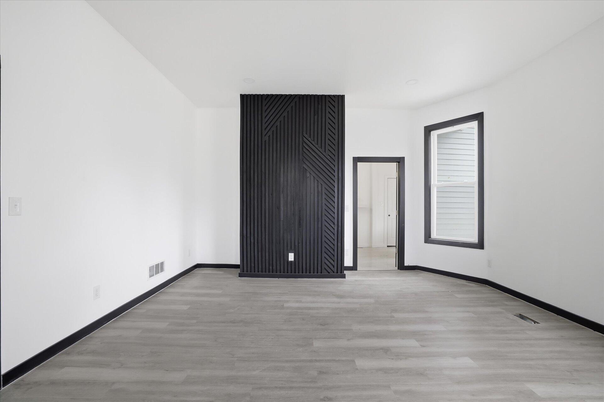 604 North 30th Street Milwaukee, WI 53208 - Photo 15 of 32 Master Bedroom