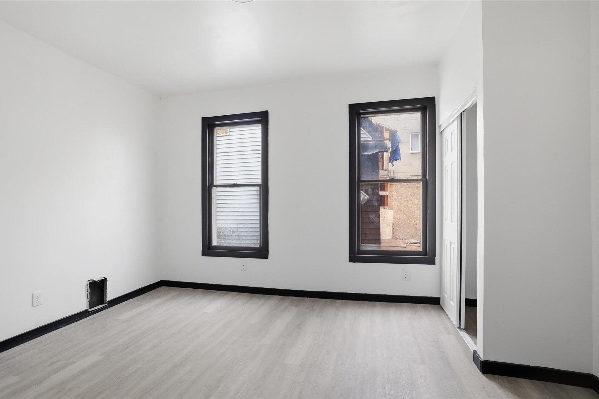 604 North 30th Street Milwaukee, WI 53208 - Photo 21 of 32 Bedroom 4