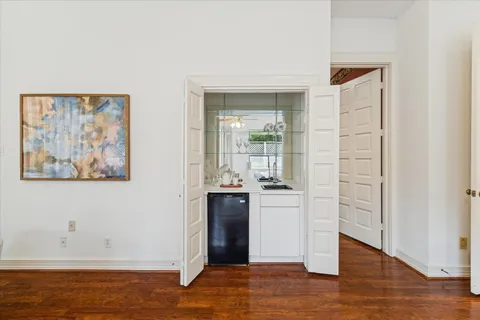 $650,000 | 5610 San Felipe Street, Houston, TX 77056