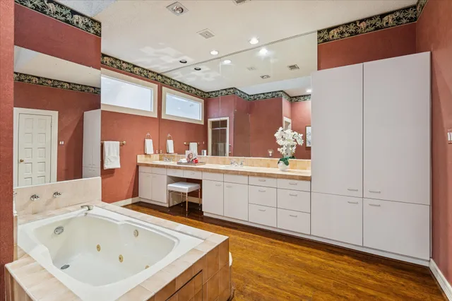 $650,000 | 5610 San Felipe Street, Houston, TX 77056