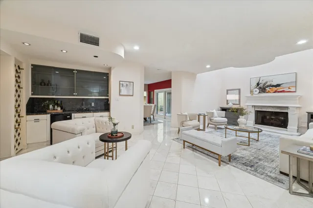 $650,000 | 5610 San Felipe Street, Houston, TX 77056