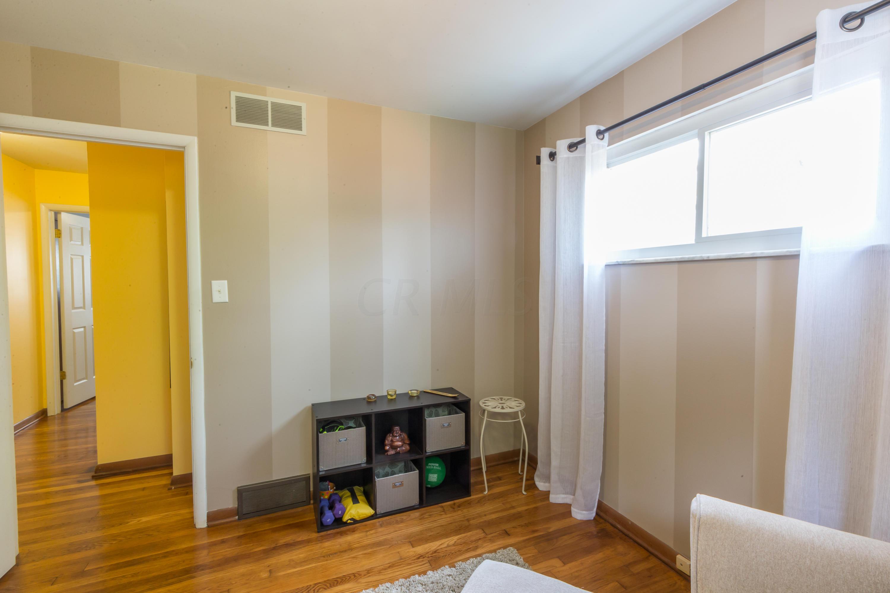 4456 Midvale Road Columbus, OH 43224 - Photo 35 of 56 Gallery Image 35