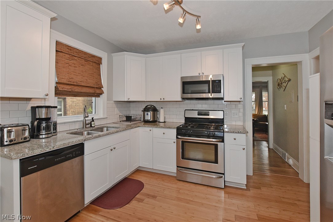3474 Northcliffe Road Cleveland, OH 44118 - Photo 12 of 24 Gallery Image 12