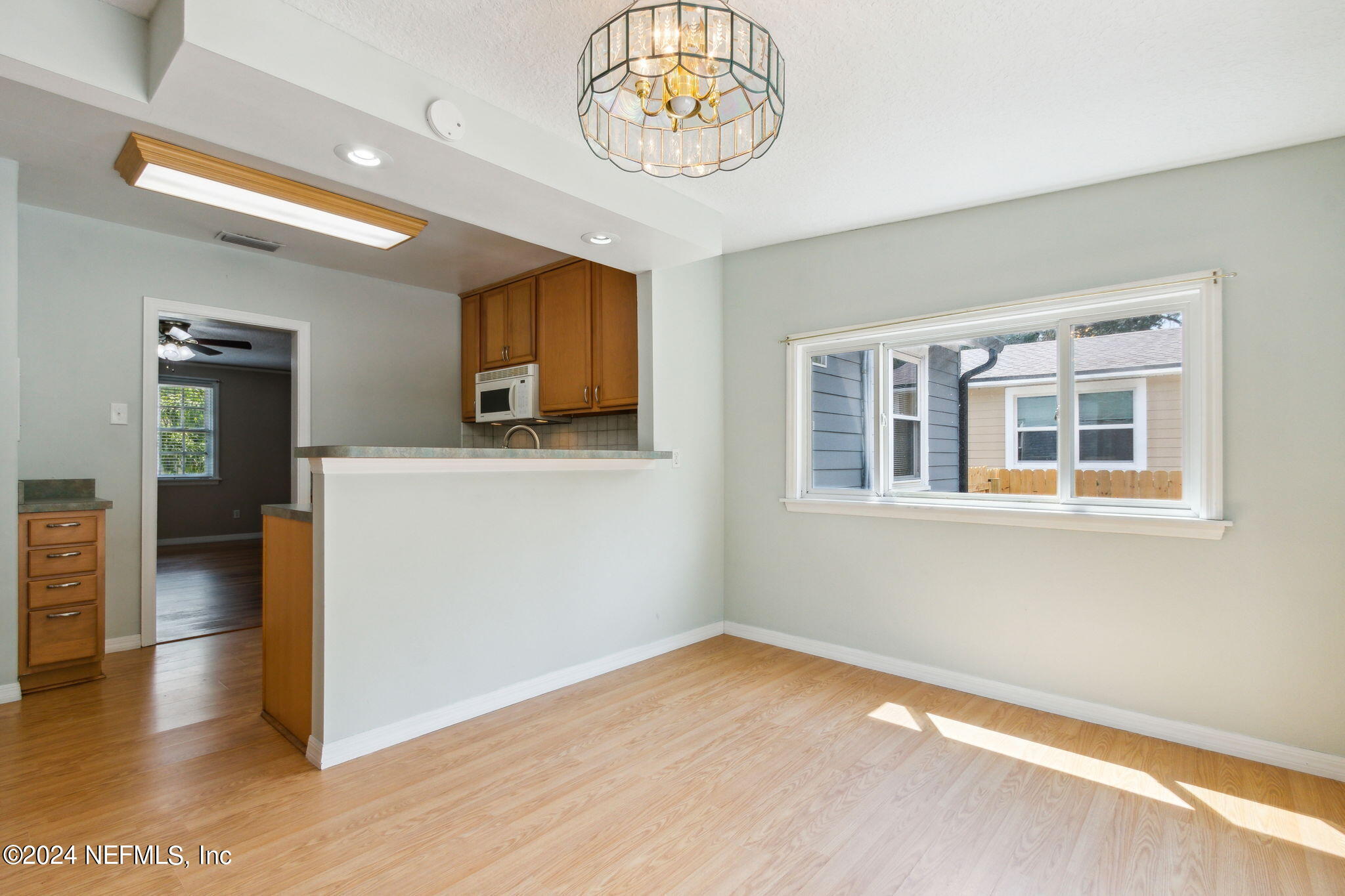 2425 Ridgewood Road Jacksonville, FL 32207 - Photo 19 of 40 Eat In Kitchen