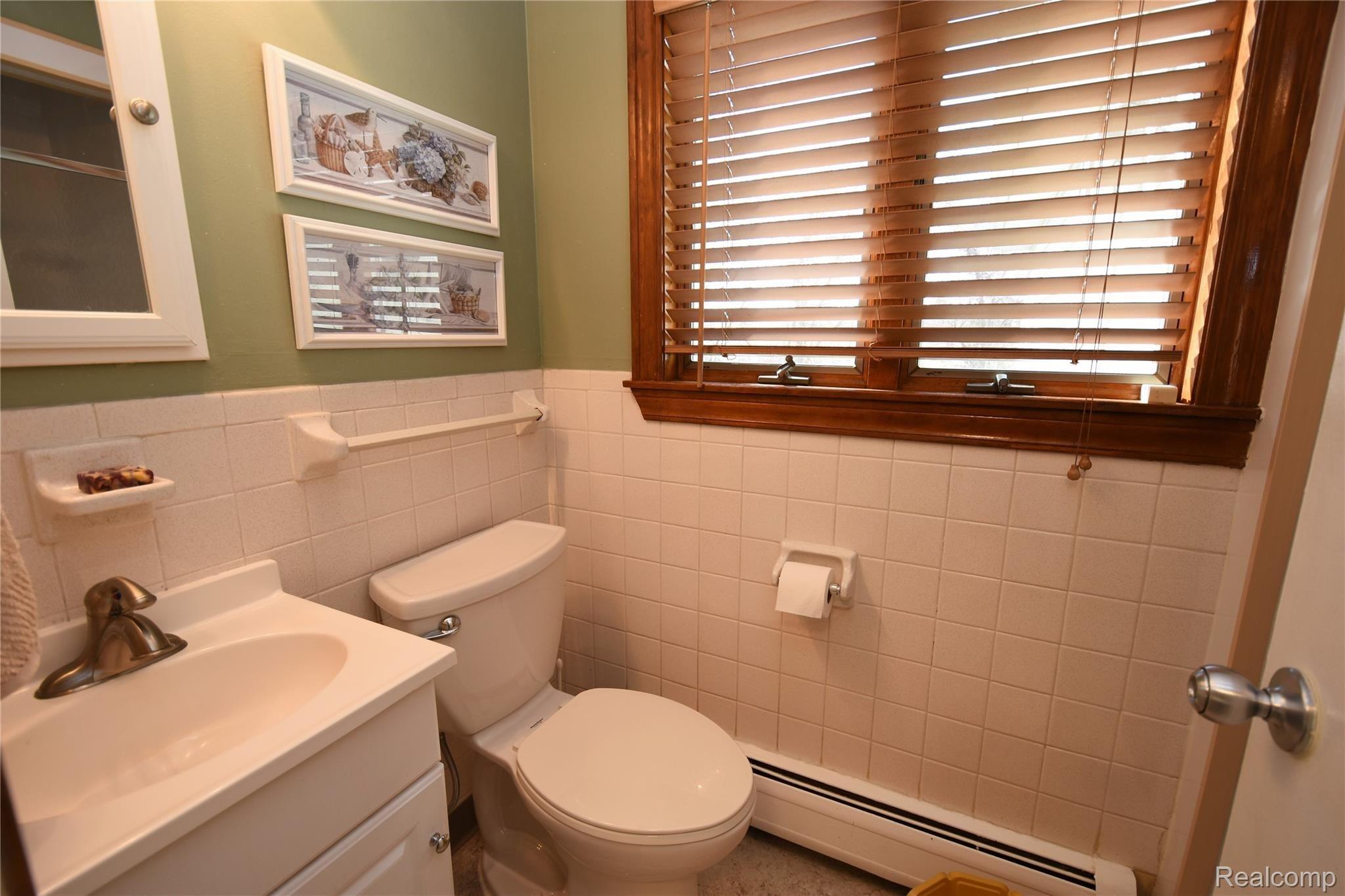 4155 South Genesee Road Grand Blanc, MI 48439 - Photo 18 of 41 DSC_6184.JPG